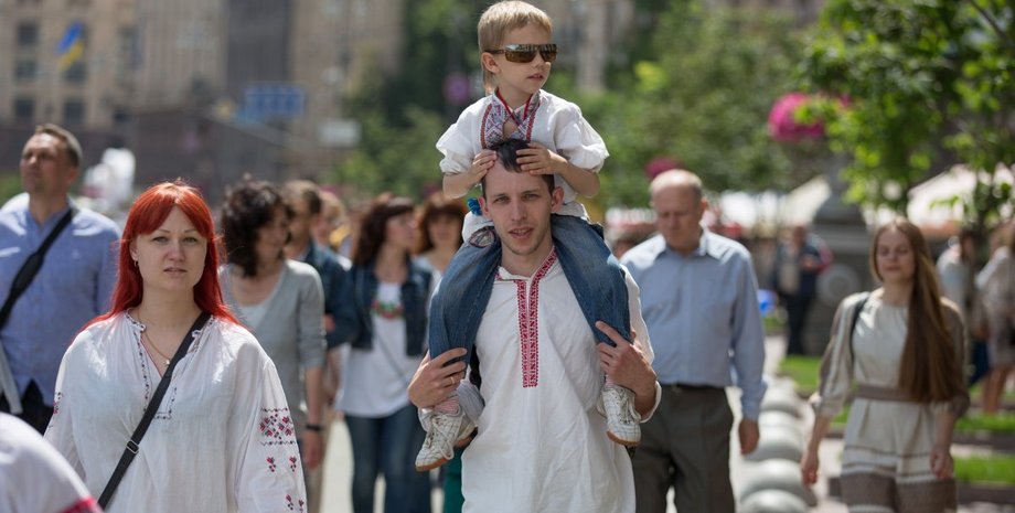 Мегамарш вышиванок в Киеве / Фото: УНИАН