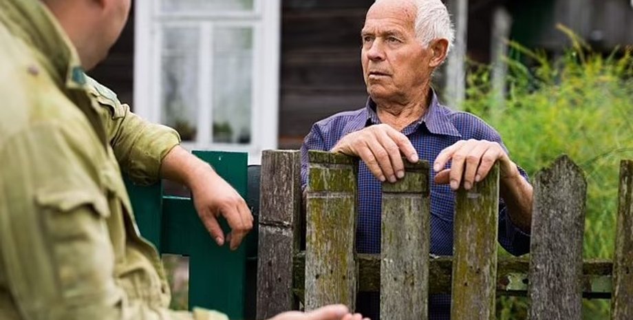Чоловік натрапив на оголошення сусіда про продаж будинку: одна деталь його розізлила