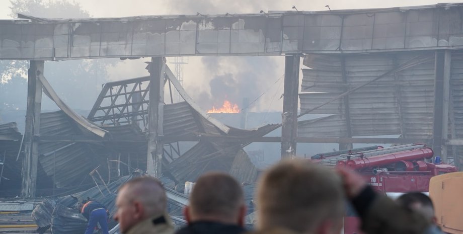 ТРЦ "Амстор" в Краматорске., ракетный удар, крылатые ракеты,