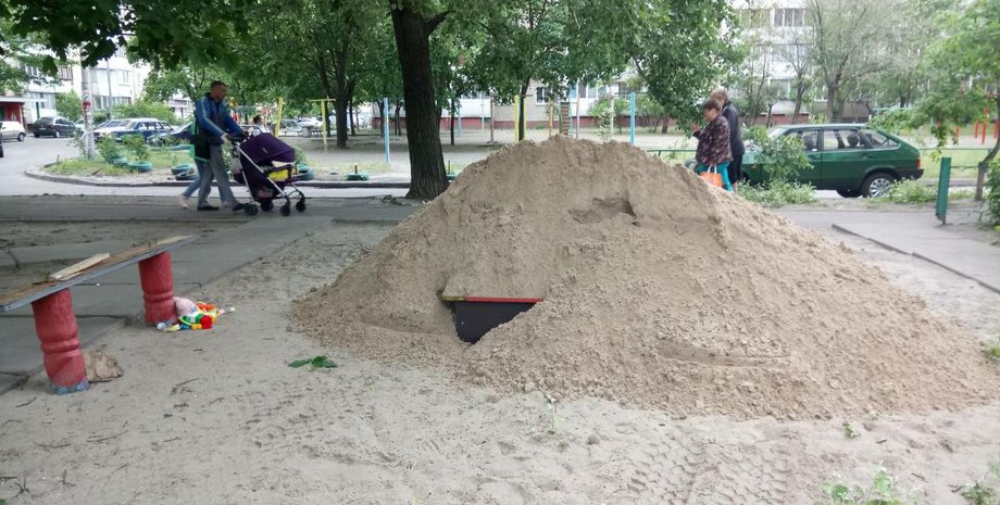 Фото: КП "Керуюча Компанія Деснянського району м. Києва"