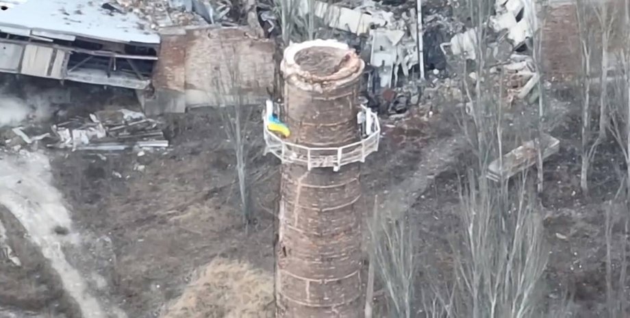 Флаг Украины, оккупированная территория, война РФ против Украины, российское вторжение