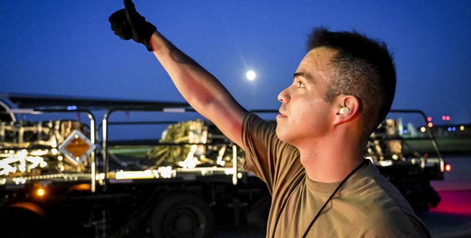 Пентагон, оружие для Украины, военная помощь США, вооружение для Украины Пентагон, отправка оружия в Украину США