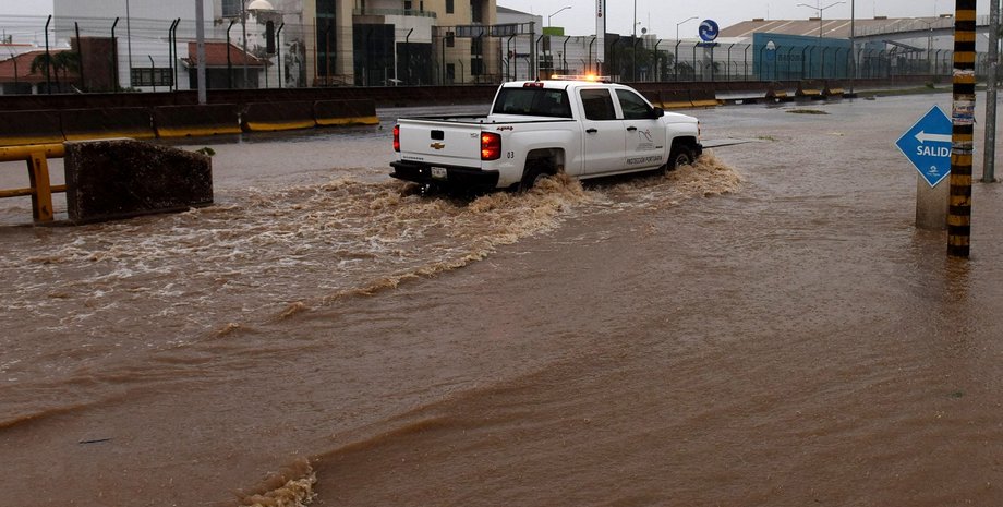Последствия урагана "Патрисиа" / Фото: nypost.com