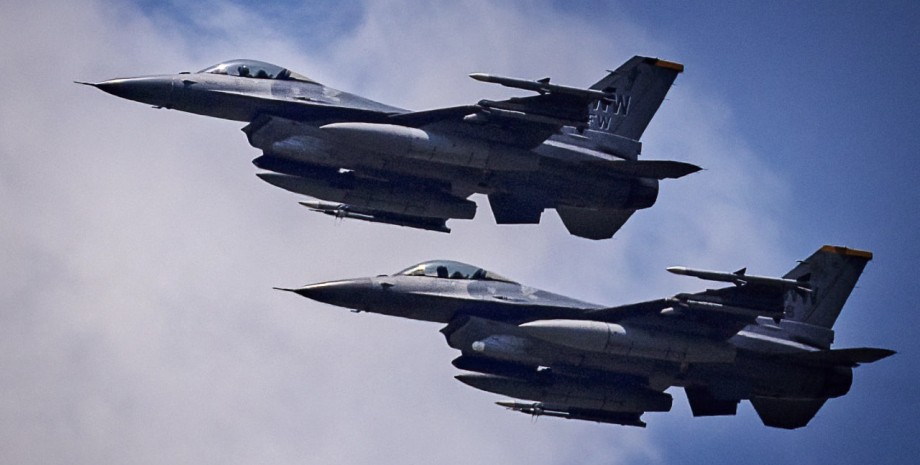 F-16, истребитель F-16, самолет F-16, истребитель F-16 в небе, истребители F-16