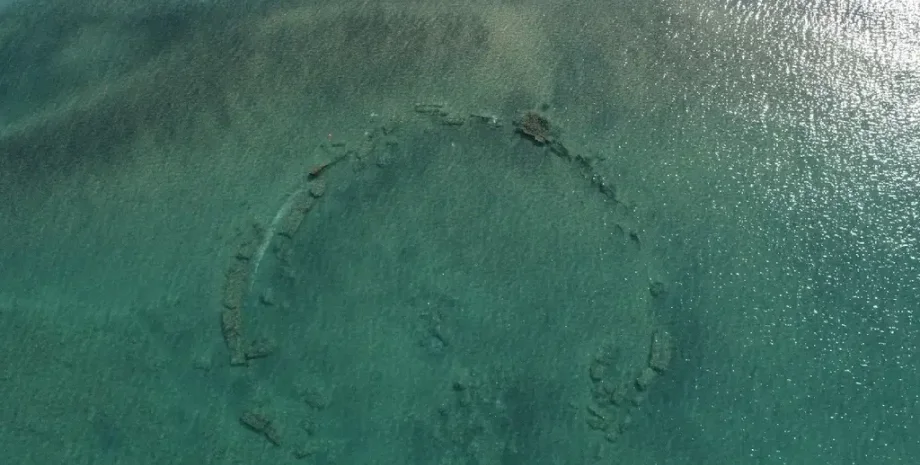 римляни, структура, розкопки, археологи, археологія, підлога, покриття, мармур, колона, вілла, споруда