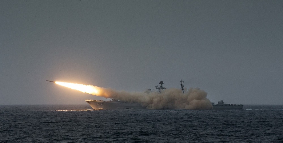 Корабель, РФ, ракета, Калібр, фото