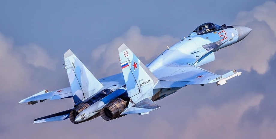 винищувач Су-35 ВКС РФ