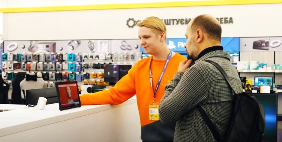 Фокстрот запускає сервіс з обслуговування жестовою мовою