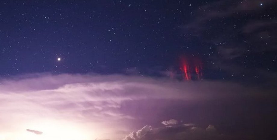 спрайт, красная молния