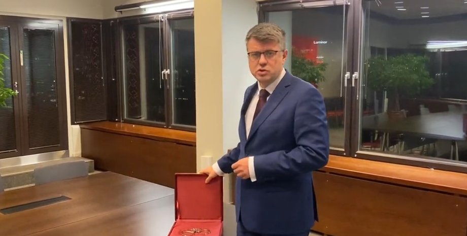 Урмас Рейнсалу, наручники для пригожина