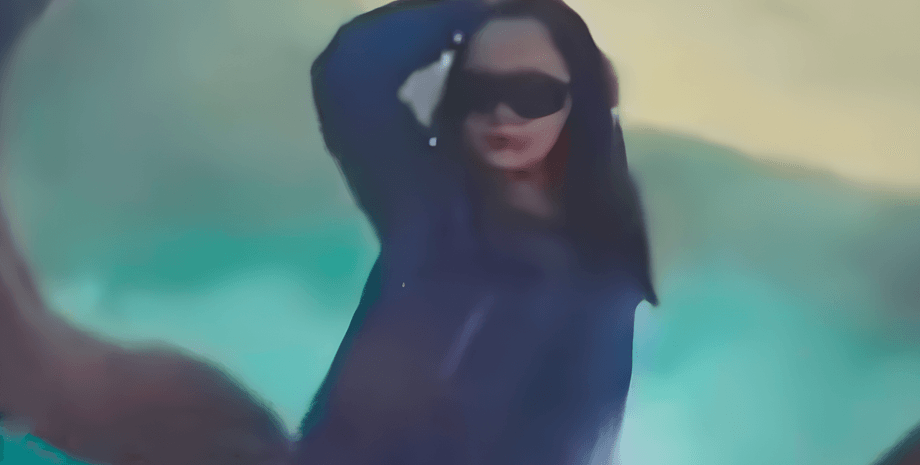 Туристка упала в кратер вулкана, кратер вулкана, вулкан, голубое пламя, упала спиной вниз, разбилась насмерть, Иджен, достали с вулкана