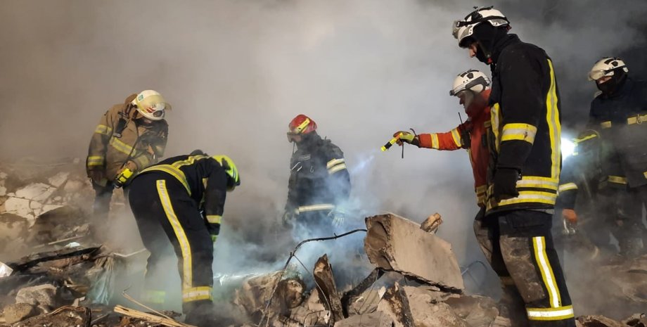 харьков, руины, война, дснс, тело ребенка