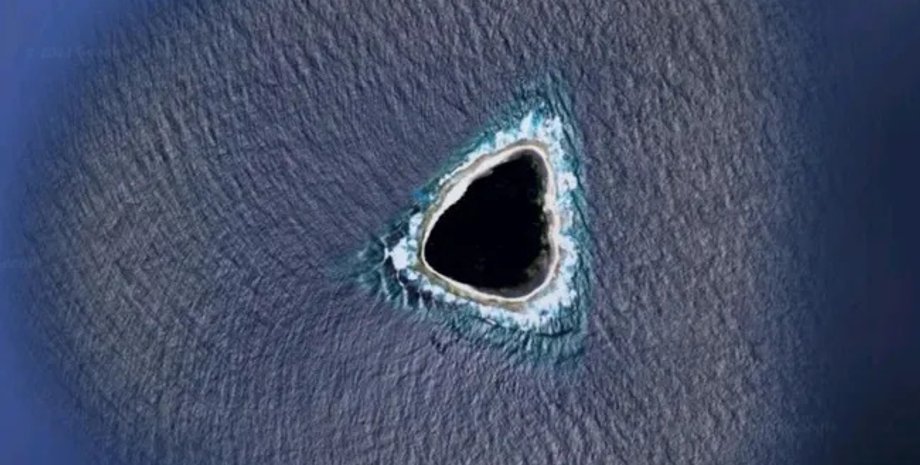 остров восток, черная дыра, черная дыра в океане