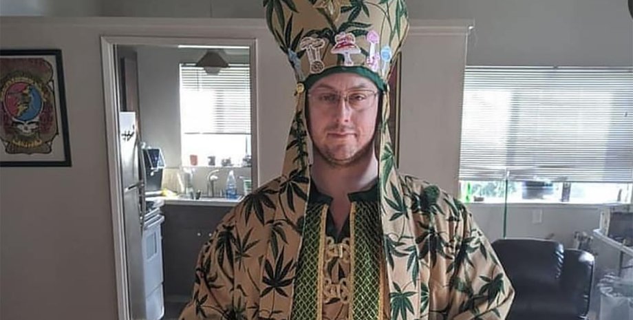 пастор, Дэйв Ходжес, религия, церковь Амброзии, церковь