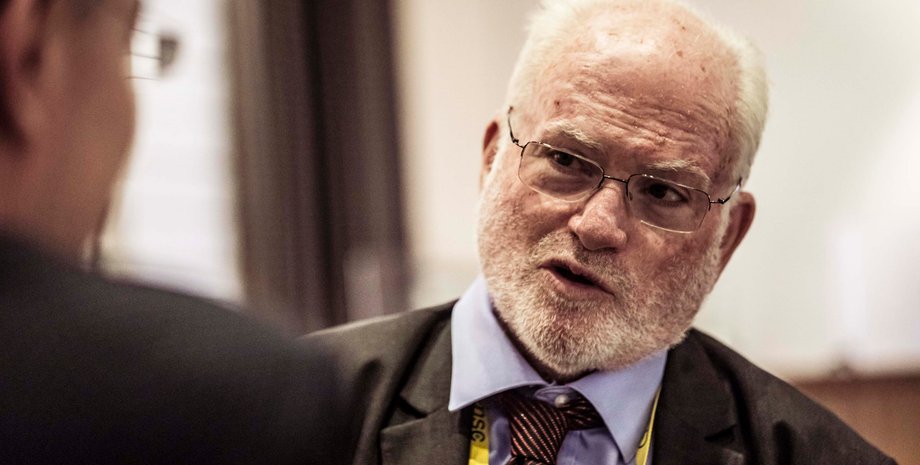 Амос Гилад, Израиль