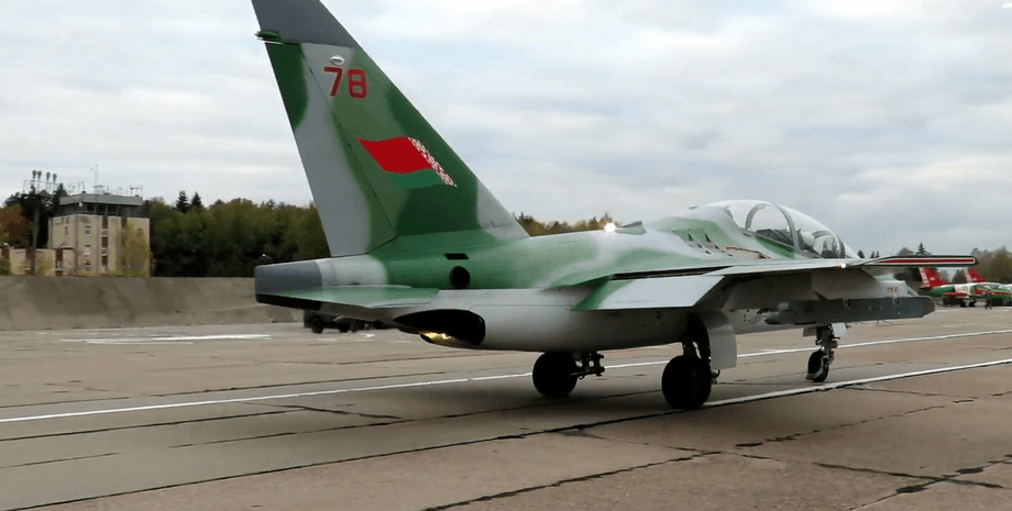 Як-130, Білорусь, війна, фото