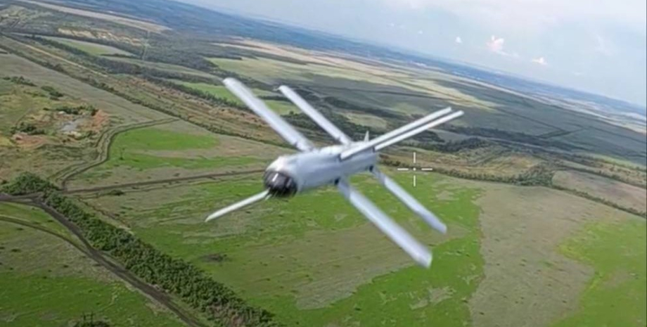The Russians launch 300 to 350 drones 