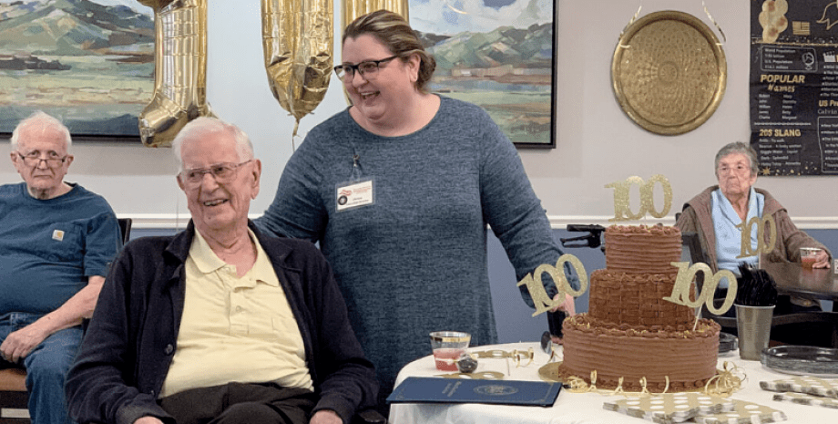 McDonald's, польза кофе, завтрак, долгожители, как дожить до 100 лет, ветеран, США, фото
