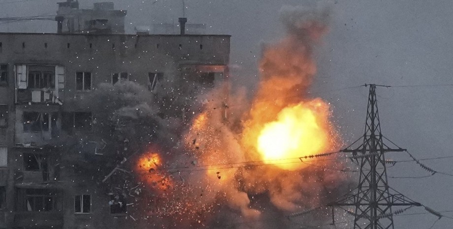 обстріл будинку, обстріли енергетичної інфраструктури, україна обстріли