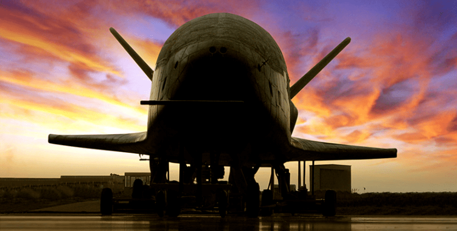 X-37B, космический самолет