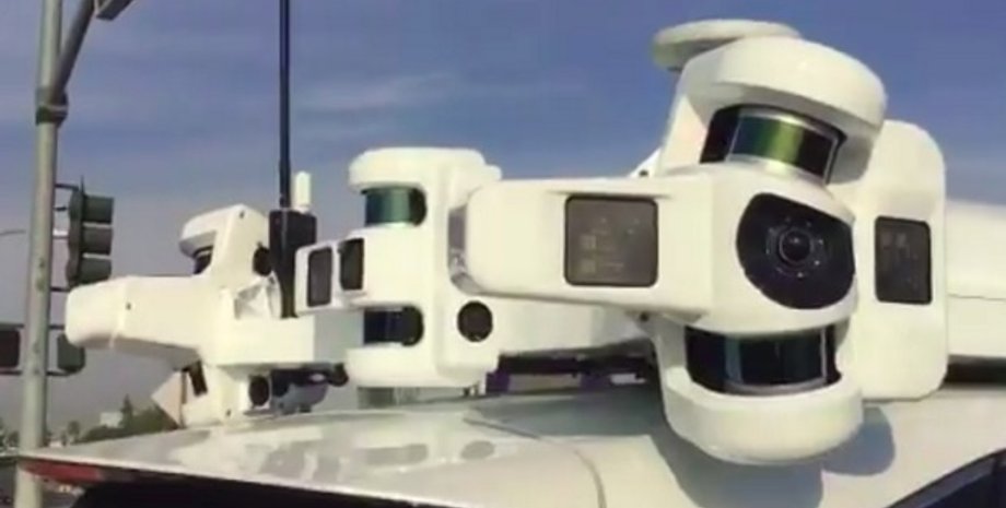 Лидары и камеры тестового беспилотного автомобиля Apple / Фото: macjshiggins / Twitter