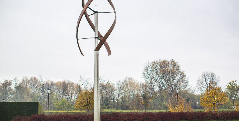 Ветряная турбина Ветряная турбина Enessere Hercules на улице