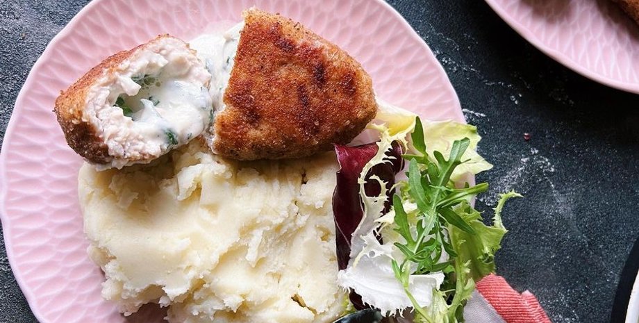 Куриные котлетки с сыром, куриные котлеты, котлеты из круиного фарша