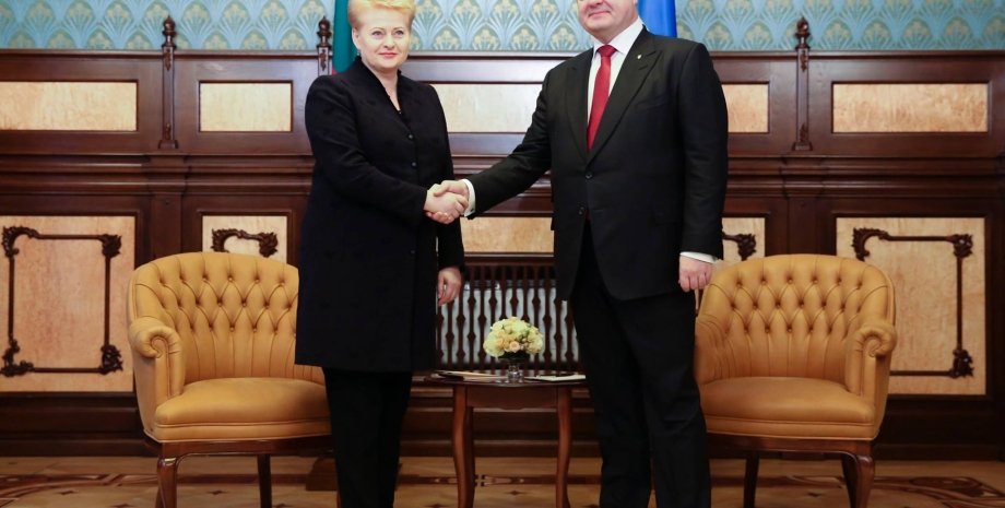 Петр Порошенко и Даля Грибаускайте / Фото пресс-службы президента Украины