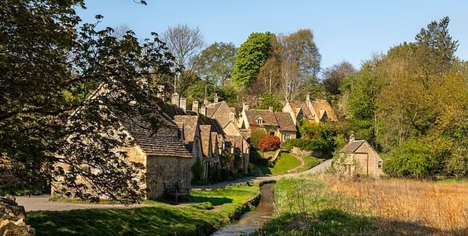 Жители Бибури расстроены, что их село признали самым красивым в мире