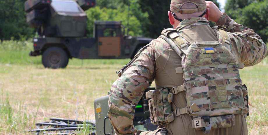 Изображение украинского военного