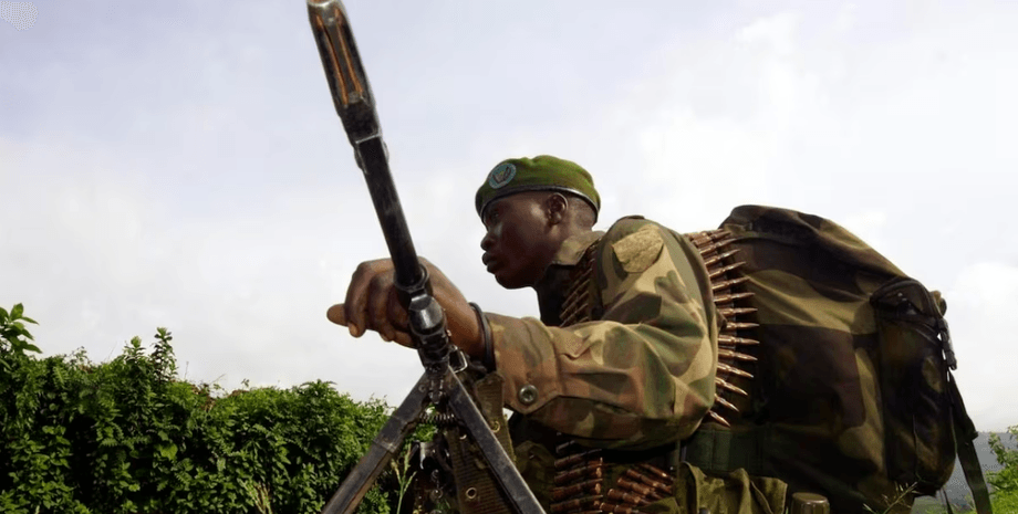 страна того, военный того, африка военные, африканцы