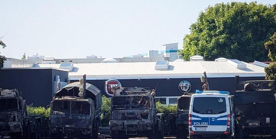 Германия, война в Украине, военные грузовики, война в Украине, война с Россией, война с Россией, поджог