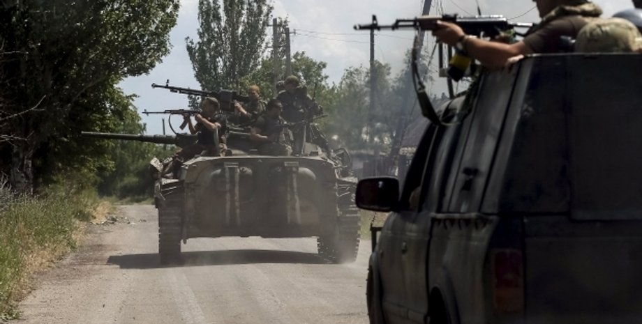 Бойцы АТО под Марьинкой / Фото: Reuters