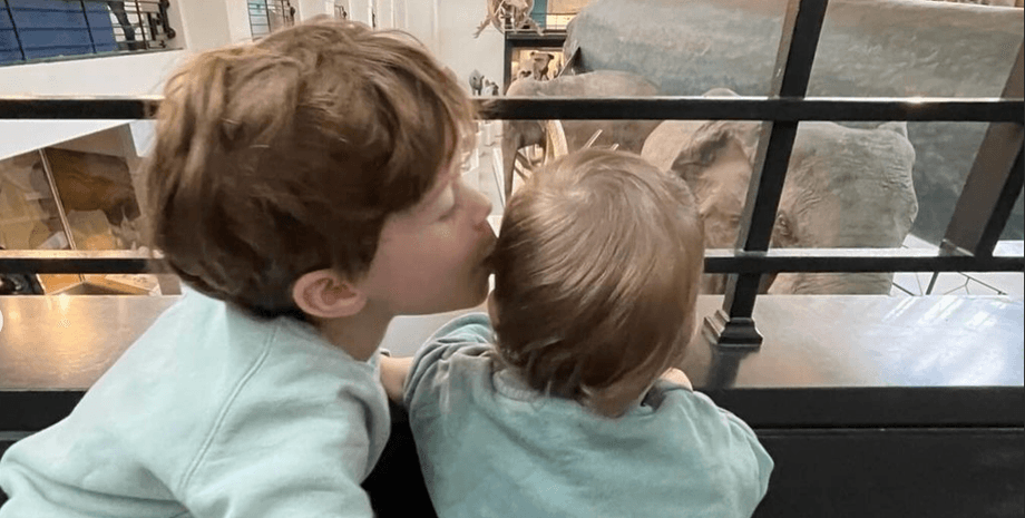 Сыновья принцессы Евгении, принцесса Евгения джек бруксбэнк, день рождения, внучка королевы елизаветы