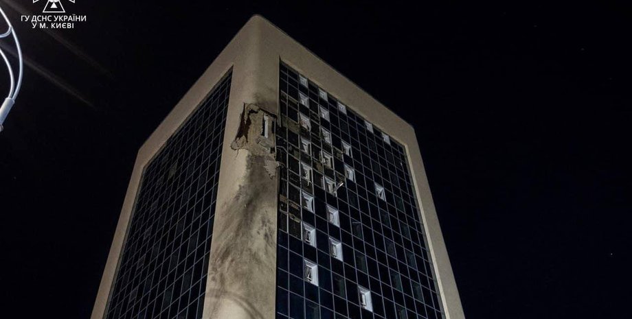 Киев, последствия обстрела, админздание, обстрел Киева, атака на Киев, админздание, атака на Киев