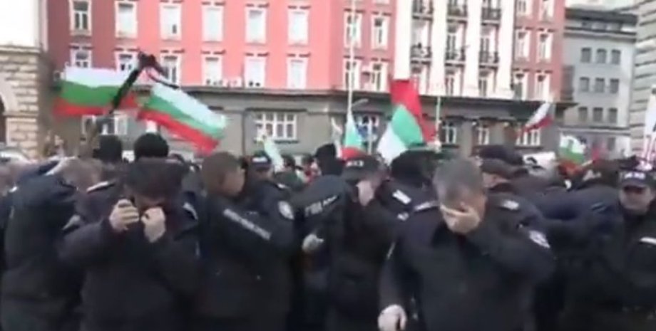 Кадр из видео