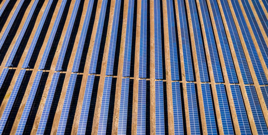 Солнечные панели Большая солнечная электростанция