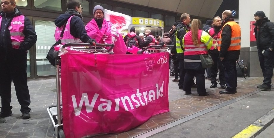 Фото: twitter AndreasGandzior