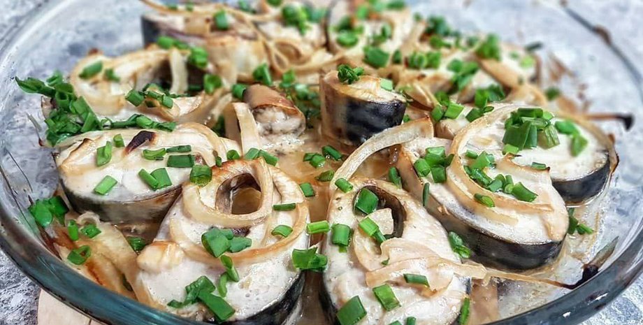 Запечена скумбрія, скумбрія в духовці, скумбрія рецепт