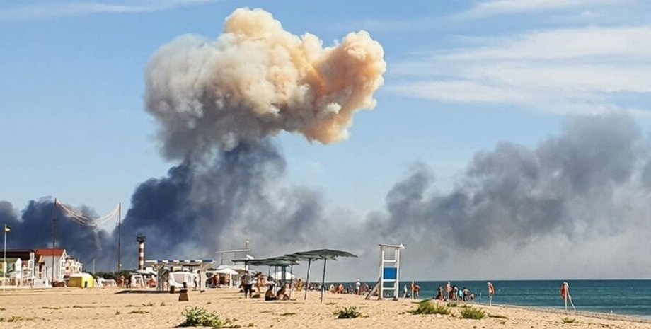 Аеродром у Криму, вибухи