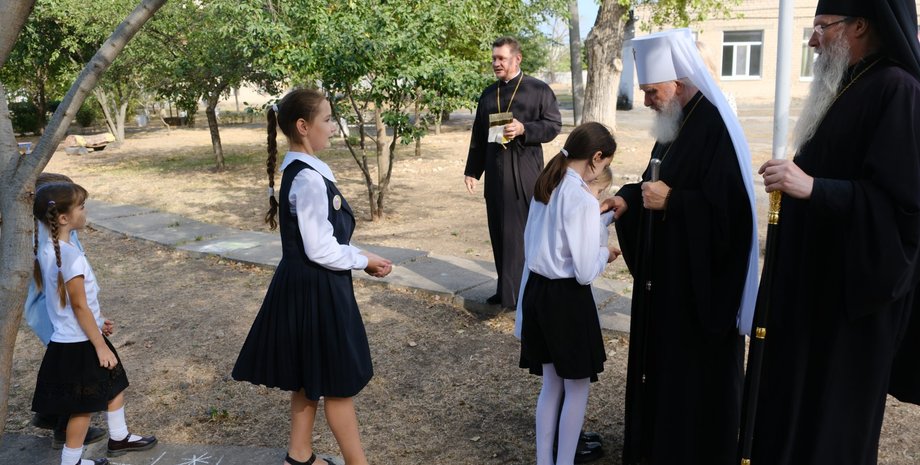 розслідування школа при монастирі УПЦ МП митрополит Климент