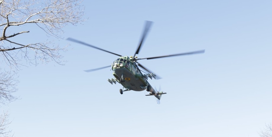 Вертолет МИ-8, фото