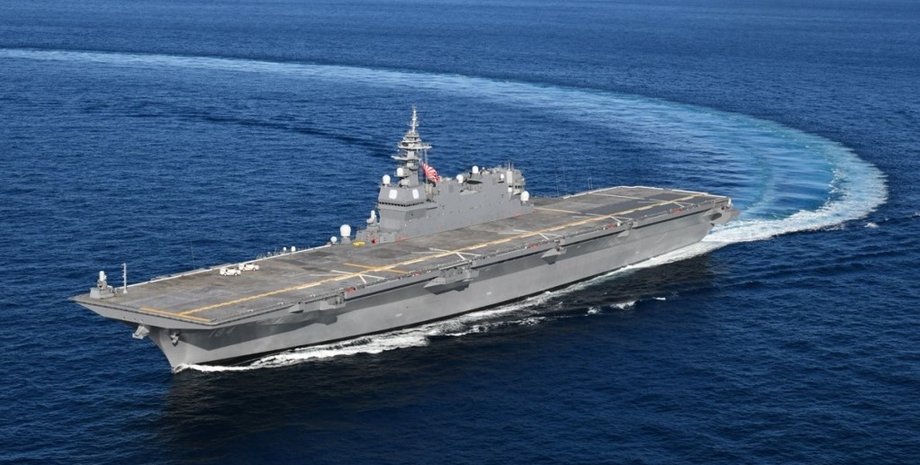 Японський авіаносець