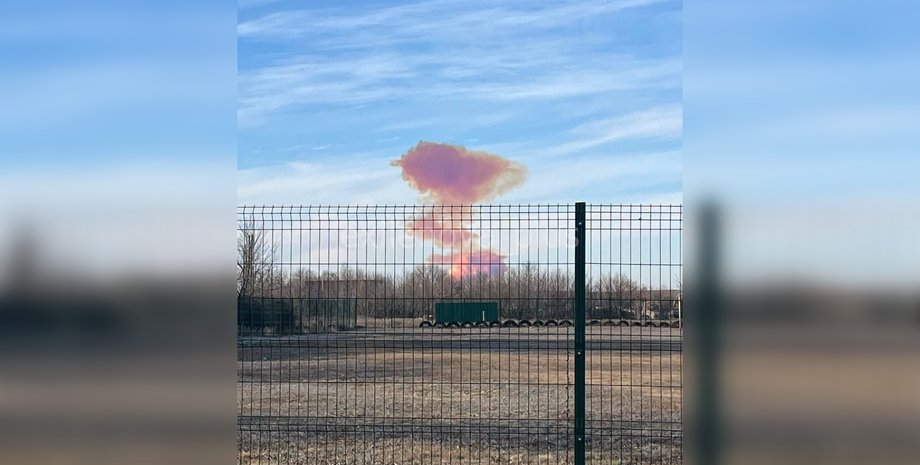 На пусковій базі Ясне в Оренбурзькій області Росії після запуску вибухнула ракета