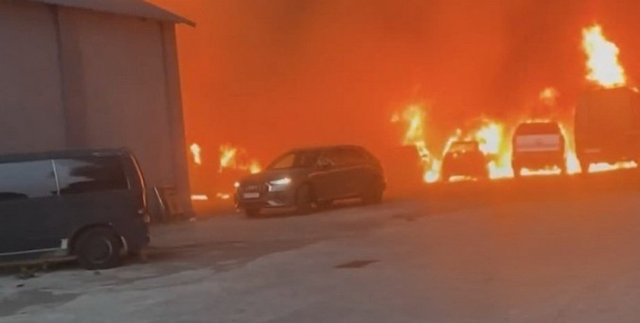 Из-за удара РФ 10 июня в Киеве сгорело СТО с машинами Фонда Сергея Притулы, сообщили в соцсетях благотворителей