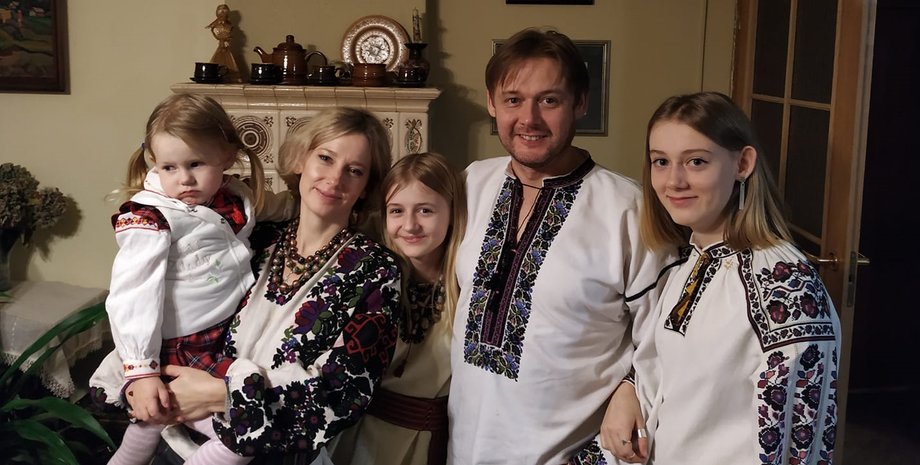 Евгения, Ярина, Дарья, Эмилия и Ярослав Базилевичи, семья, Львов