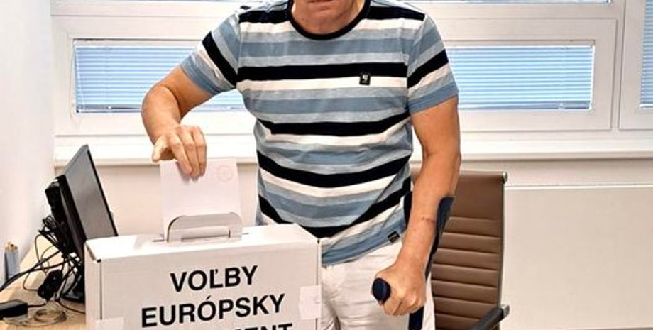 Роберт Фіцо