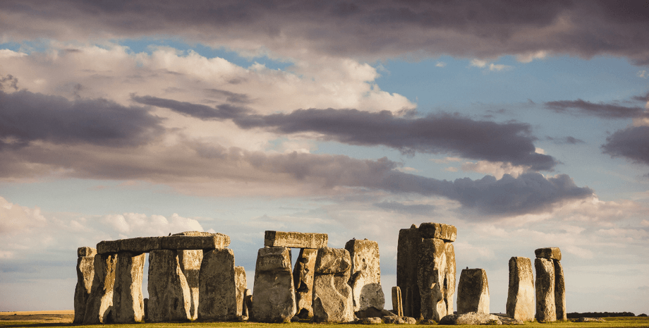 Стоунгендж, історія, камінь, символ, будівництво, Британія, Ірландія, Шотландія, вівтарний камінь, сарсен, археологи, археологія, культура