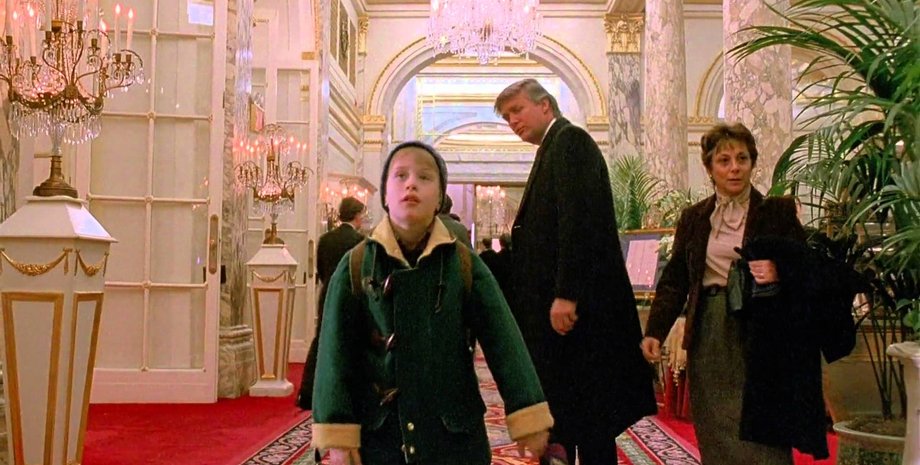 Трамп в фильме "Один дома-2" / Скриншот