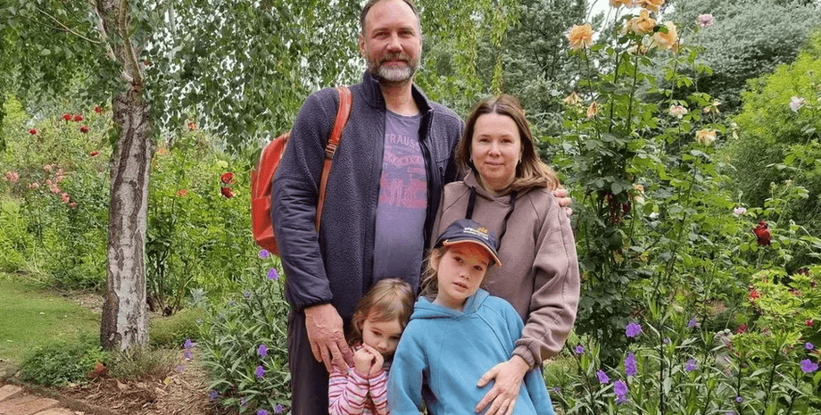 Украинцы переехали в Австралию с одним чемоданом с детскими вещами